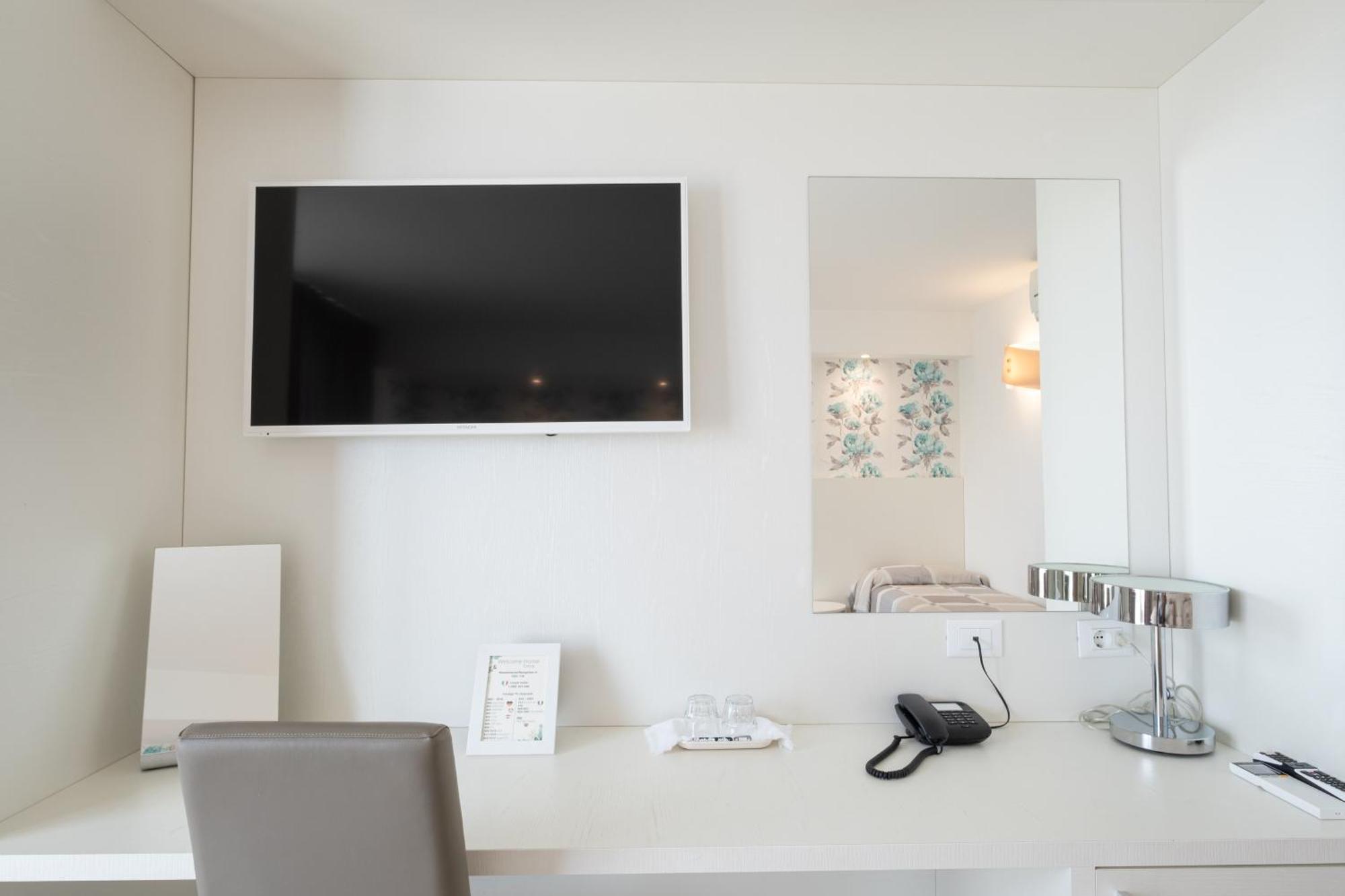 Hotel Capitol Gatteo a Mare Luaran gambar